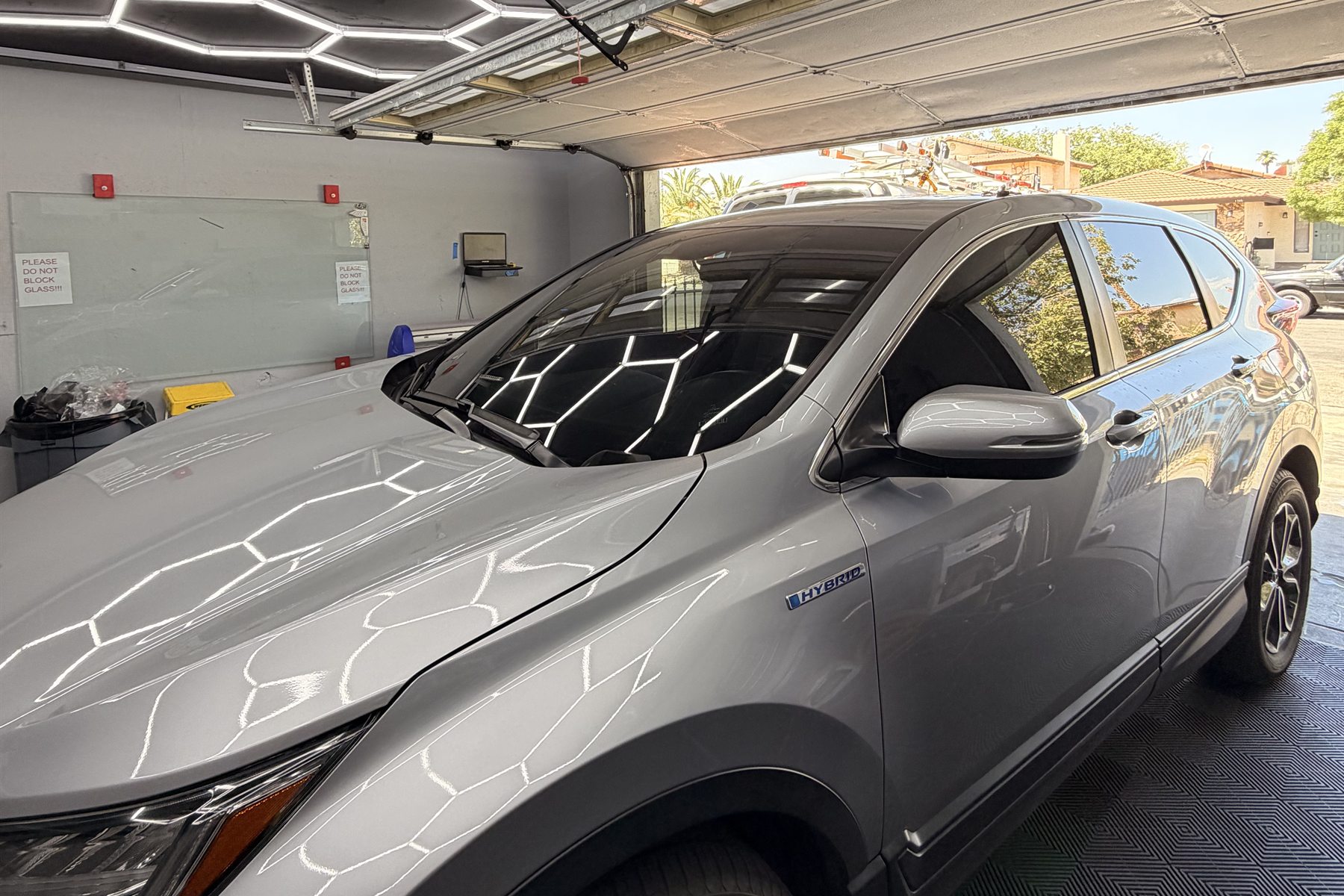 Close view of smooth, evenly shaded automotive window tint